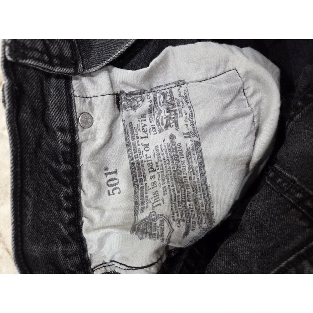 Levi Strauss & Co. 501 Women's Black High Waist Cutoff Denim Shorts W25